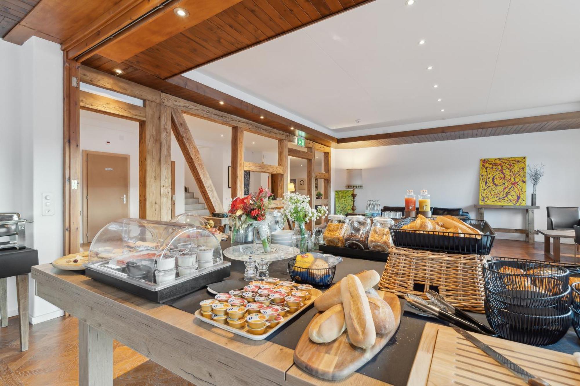 Crans Montana Suites Ngoại thất bức ảnh